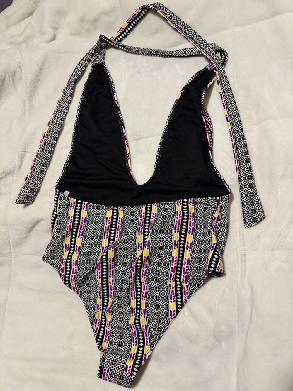 Patterned One-Piece Halter Swimsuit - Picture 3 of 3